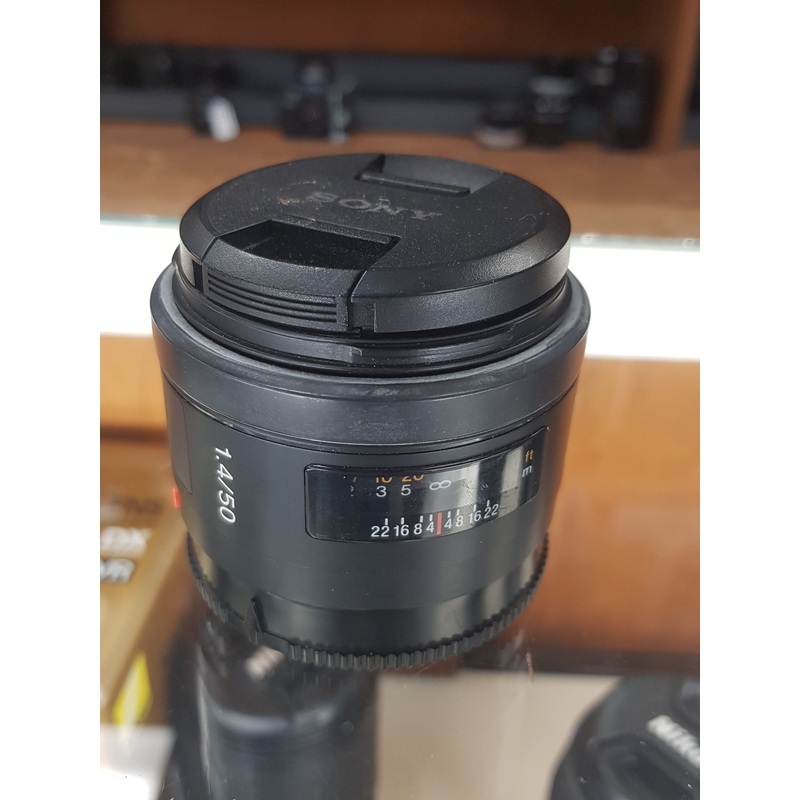 Sony 50mm f/1.4 (SAL50F14) Lens – Excellent Condition