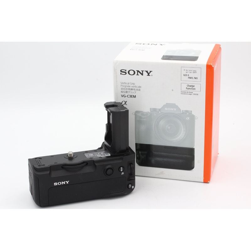 Used Sony VG-C3EM Vertical Grip for A7RIII Used Very Good
