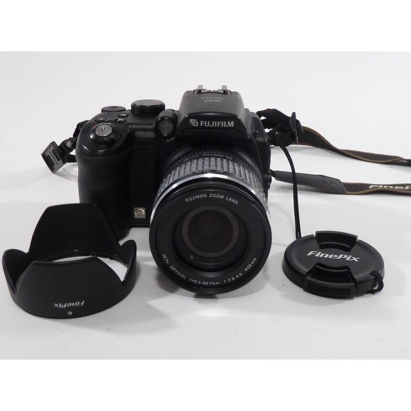 Fuji Finepix S9000 9.0mp Digital Camera