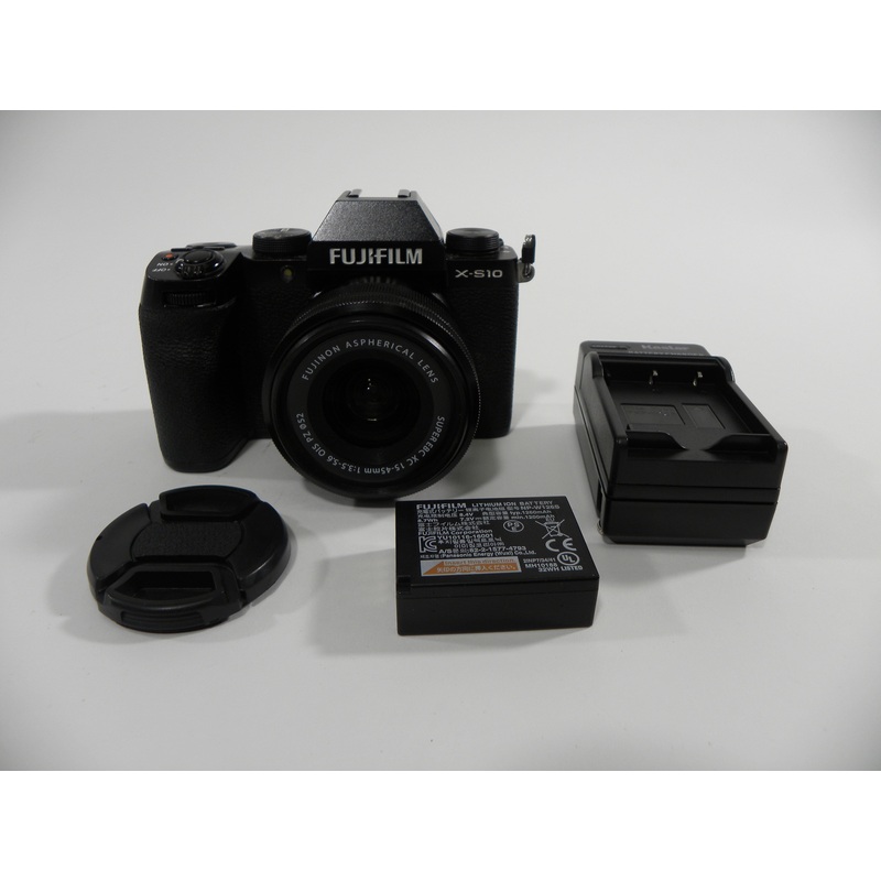 Fuji X-S10 26.1mp Digital Mirrorless Camera w/15-45mm