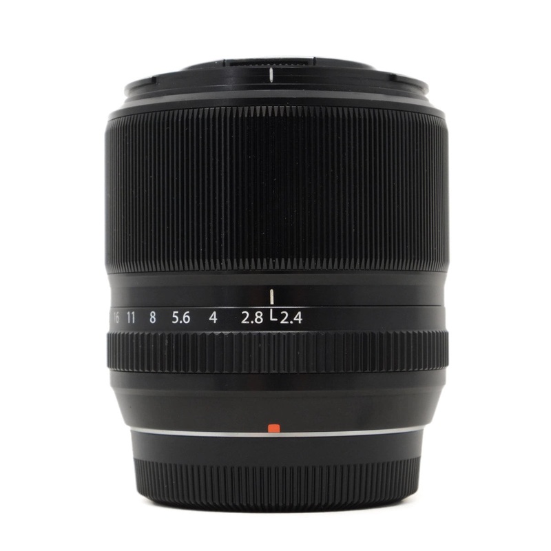 Used Fujifilm XF 60mm F2.4 Macro lens (Hood SH43608)