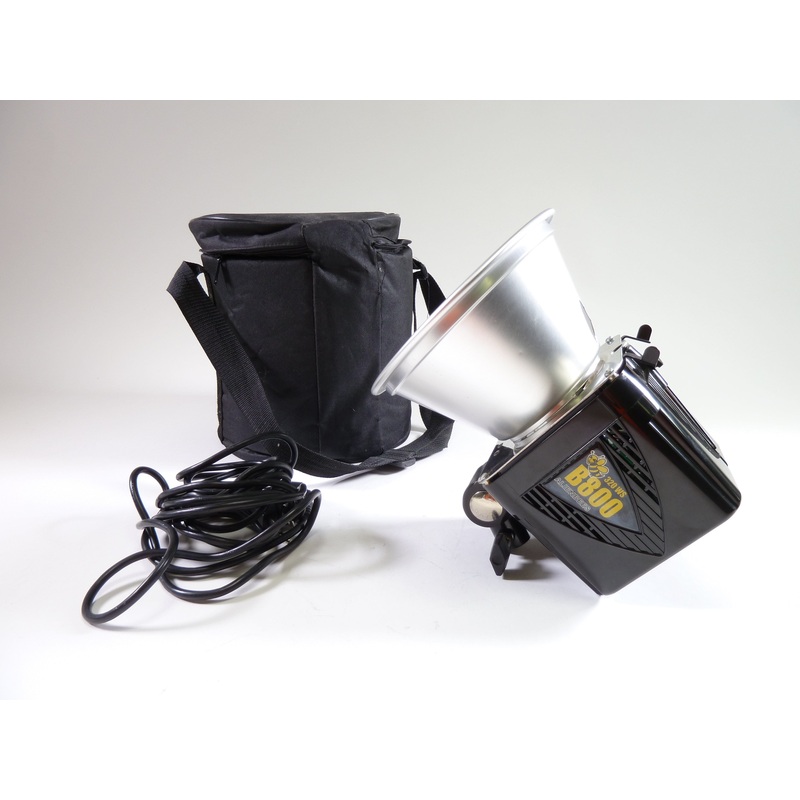 Alien Bees B800 Pro Photoflash 320 WS