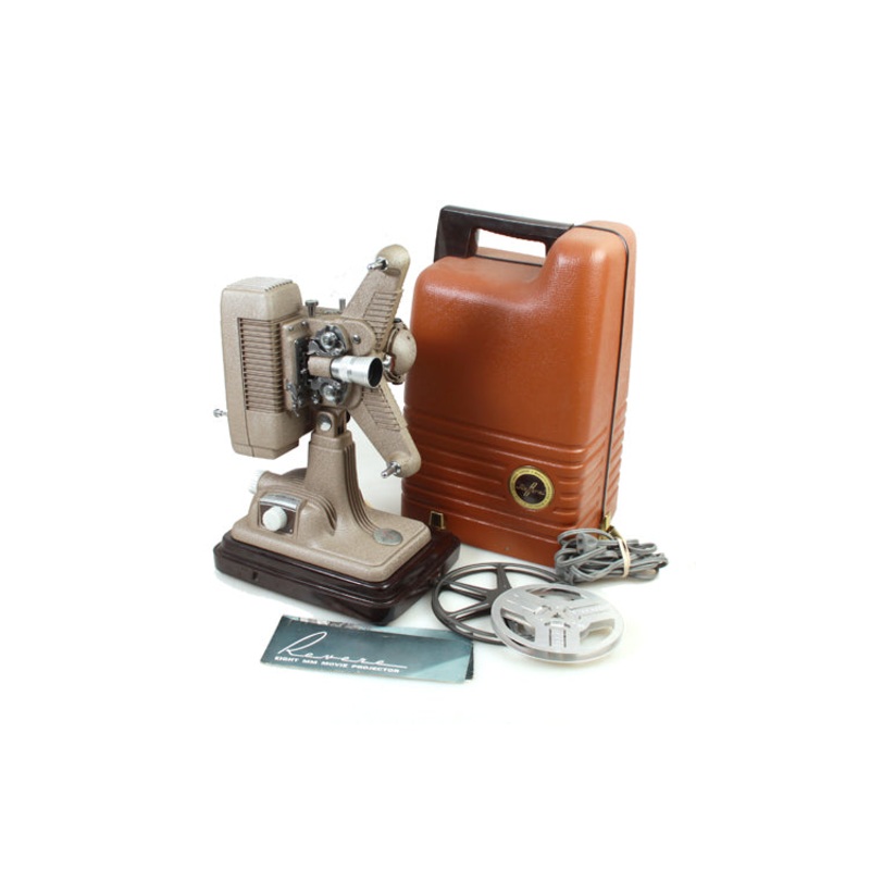 Revere 8 Model P-90 Movie Projector 8mm W Working Bulb 2 Take-up Reels & Manual in Case