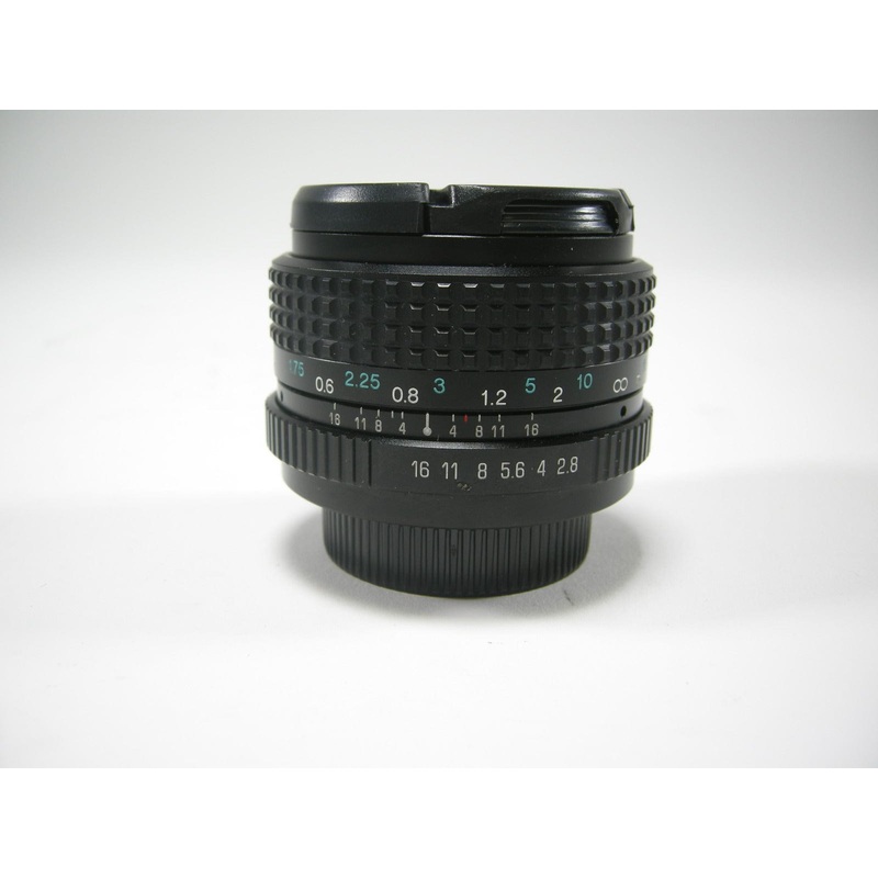 Tokina EL 28mm f2.8 Wide Angle M42 Screw Mt. lens